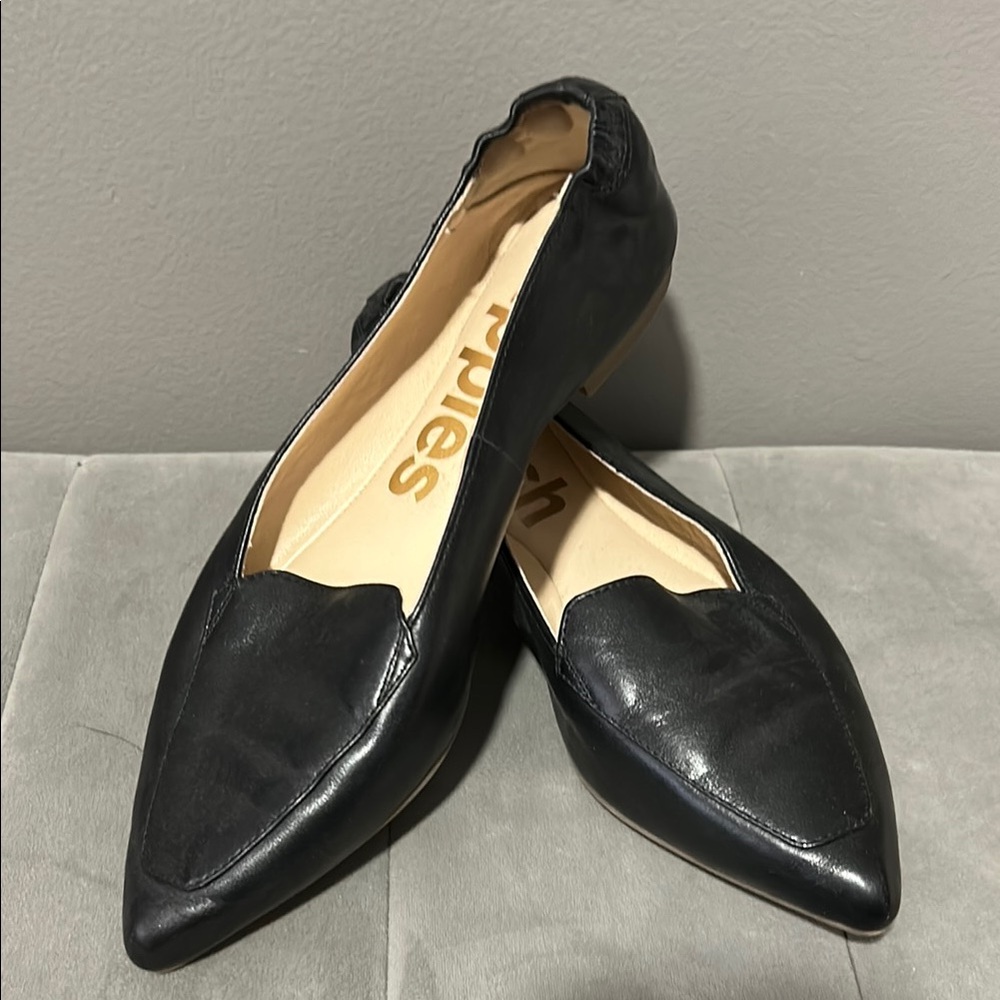 Hush Puppies Black Leather Pointed Toe Flats